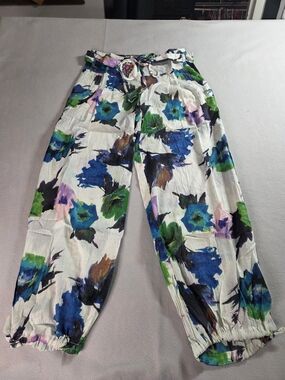 Fashion Magazine White Floral Wide-Leg Pull-On Pants